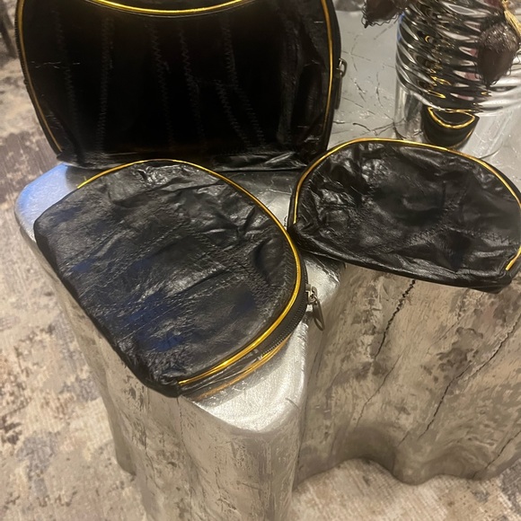 Vintage 1980s Alan Edward three piece pouch set matching black with gold  trim - Picture 13 of 16